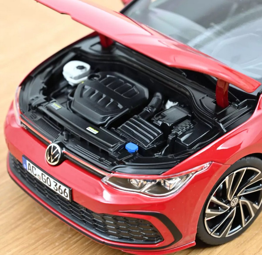 Norev 188595 VW Golf GTI 2020 Tornadorot 1:18 Standmodell NEU