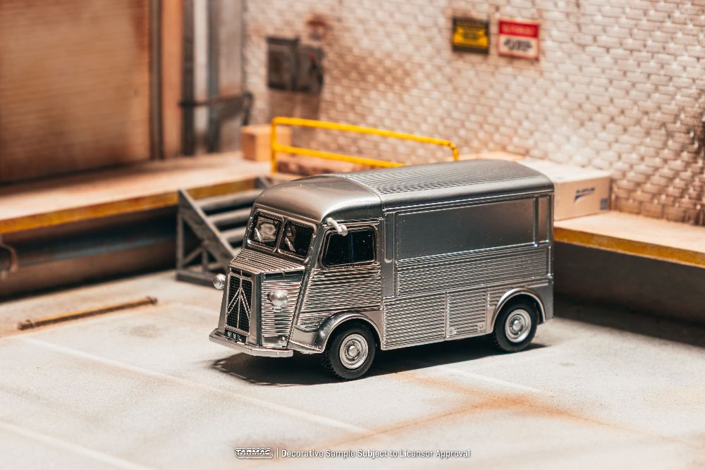 1:64 CITROËN TYPE H GRIS MÉTAL IRISÉ 1969