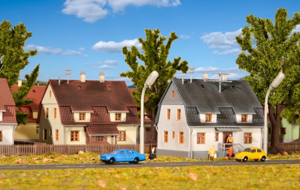 Kibri 36830 Z Siedlungshaus am Wallfahrtsweg, 2 Stück