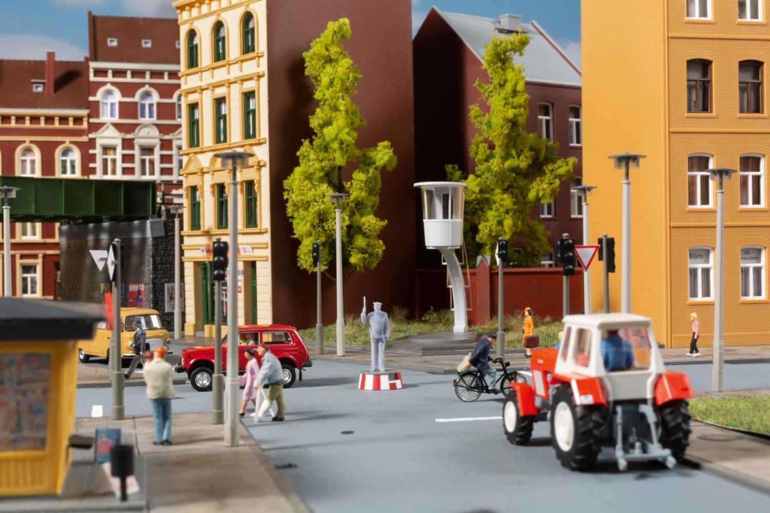 Auhagen 11473 Verkehrskanzel mit Zubehör 1:87 Spur H0 Bausatz Neu