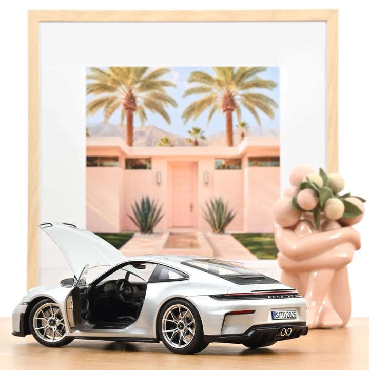 Norev 187002 Porsche 911 GT3 mit Touring-Paket 2025 1:18 NEU OVP