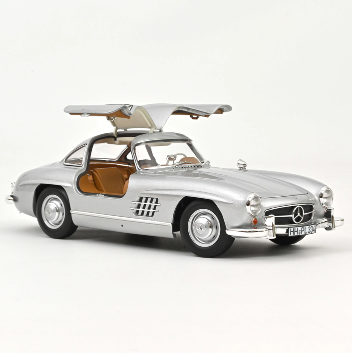 Norev 183857 Mercedes-Benz 300 SL 1954 Silber 1:18 Standmodell