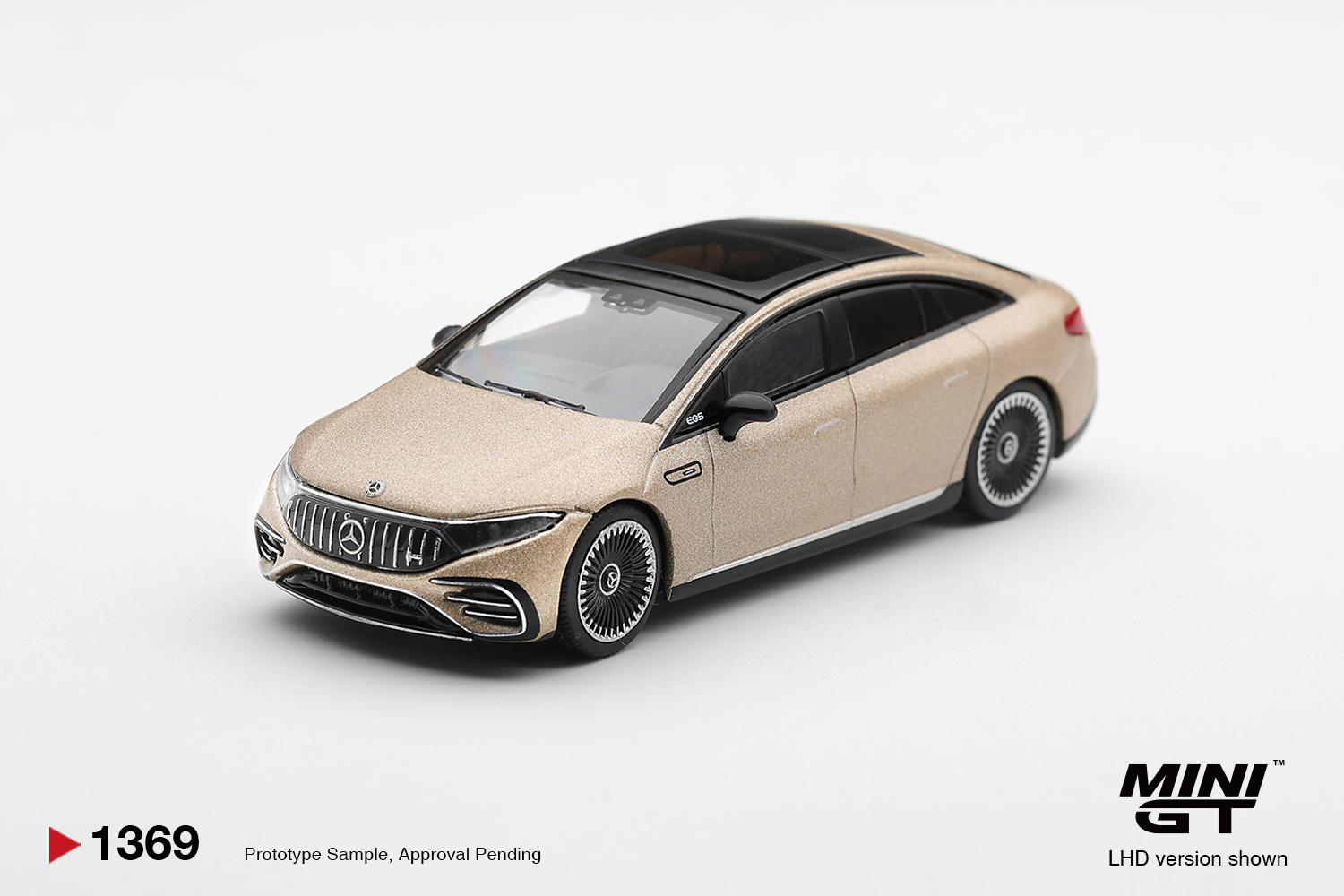 Mini GT 1369 1:64 MB EQS 53 SIGNATURE KALAHARI GOLD MAGNO 2025