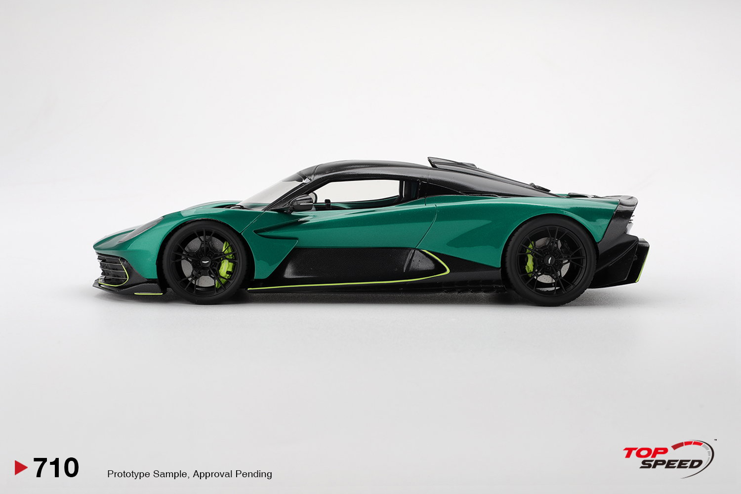 Top Speed 710 1:18 ASTON MARTIN VALHALLA PODIUM GREEN 2025