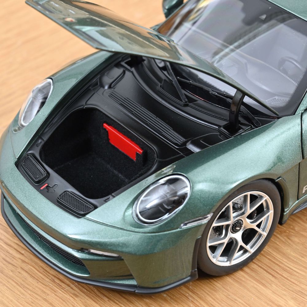 Norev 187472 Porsche 911 S/T 2023 Malachitgrünmetallic 1:18 NEU