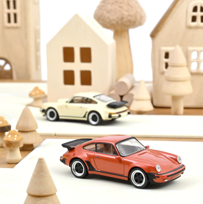 Norev 750072 Porsche 911 Turbo 1978 Kupfer metallisch Jet-car 1:43