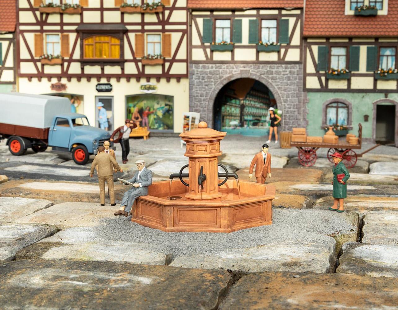 Pola 333154 Marktbrunnen 1:22,5 Spur G Neu OVP