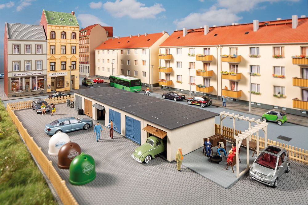 Auhagen 11484 Garagen mit Zubehör 1:87 Spur H0 Bausatz NEU OVP