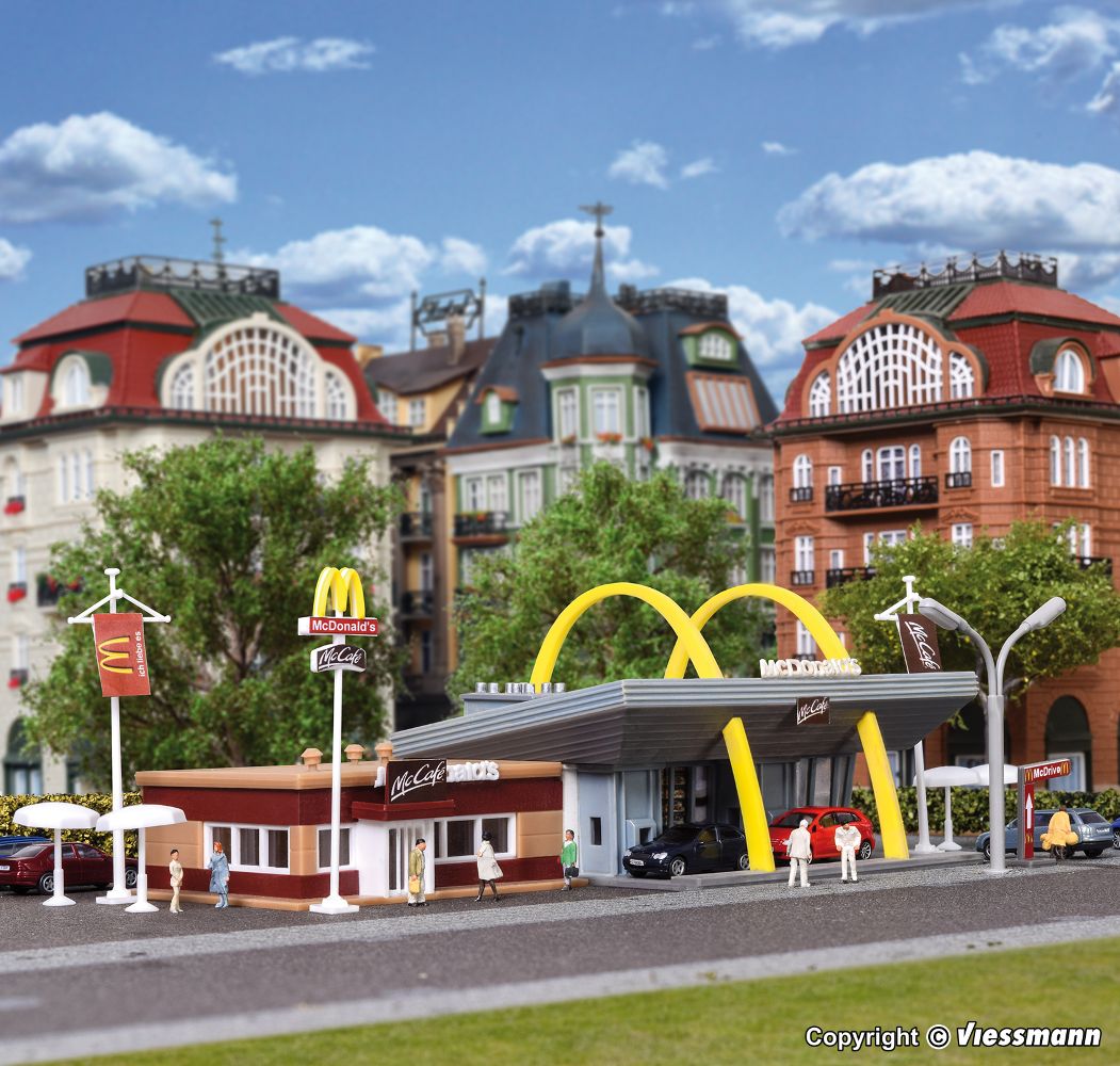 Vollmer 47766 McDonald`s Schnellrestaurant mit McCafé 1:160 Spur N