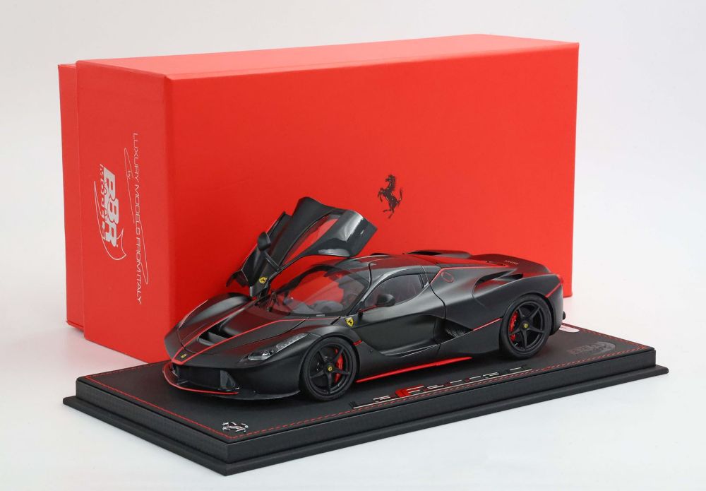 BBR 182239 Ferrari LaFerrari Matt black with red stripes 1:18 NEU