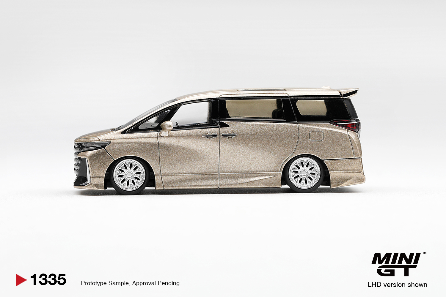 Mini GT 1335 1:64 TOYOTA VELLFIRE 40 KUHL GOLD METALLIC 2026