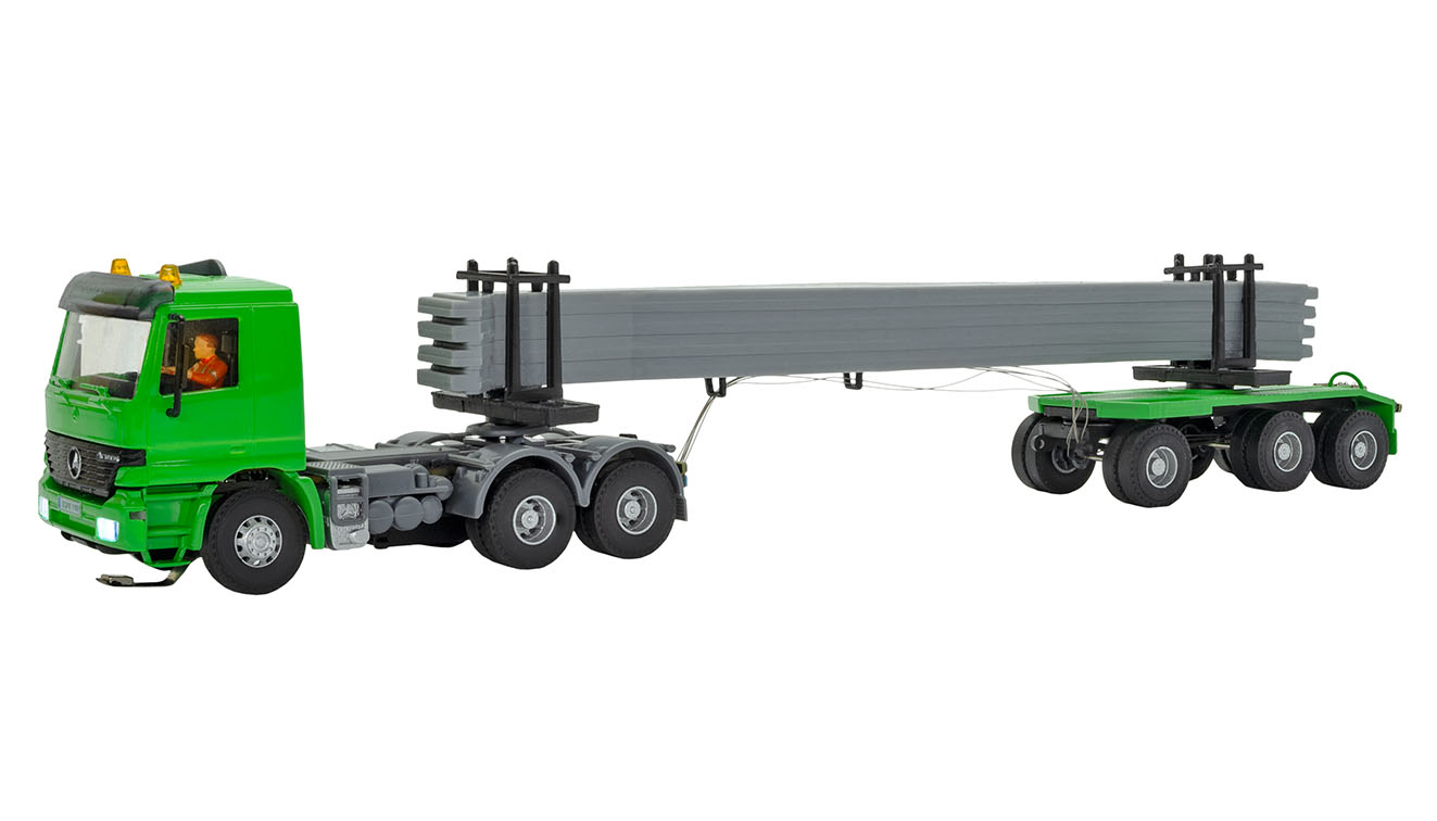 Viessmann 8032 H0 MB ACTROS 3-achs Zugmaschi