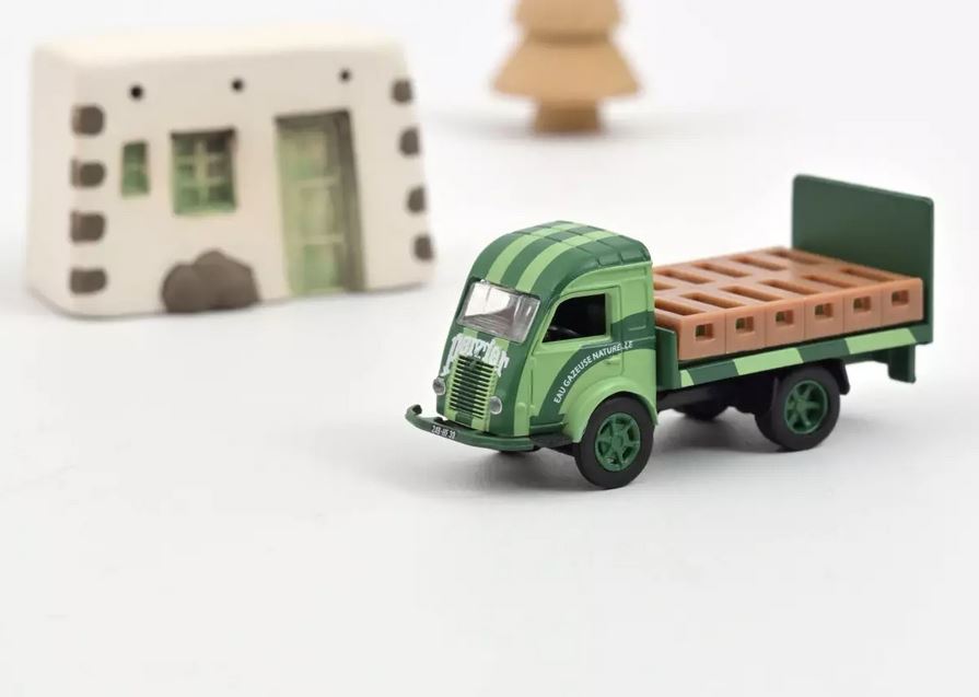 Norev 518585 Renault Galion 1963 Perrier 1:87 Spur H0 Standmodell