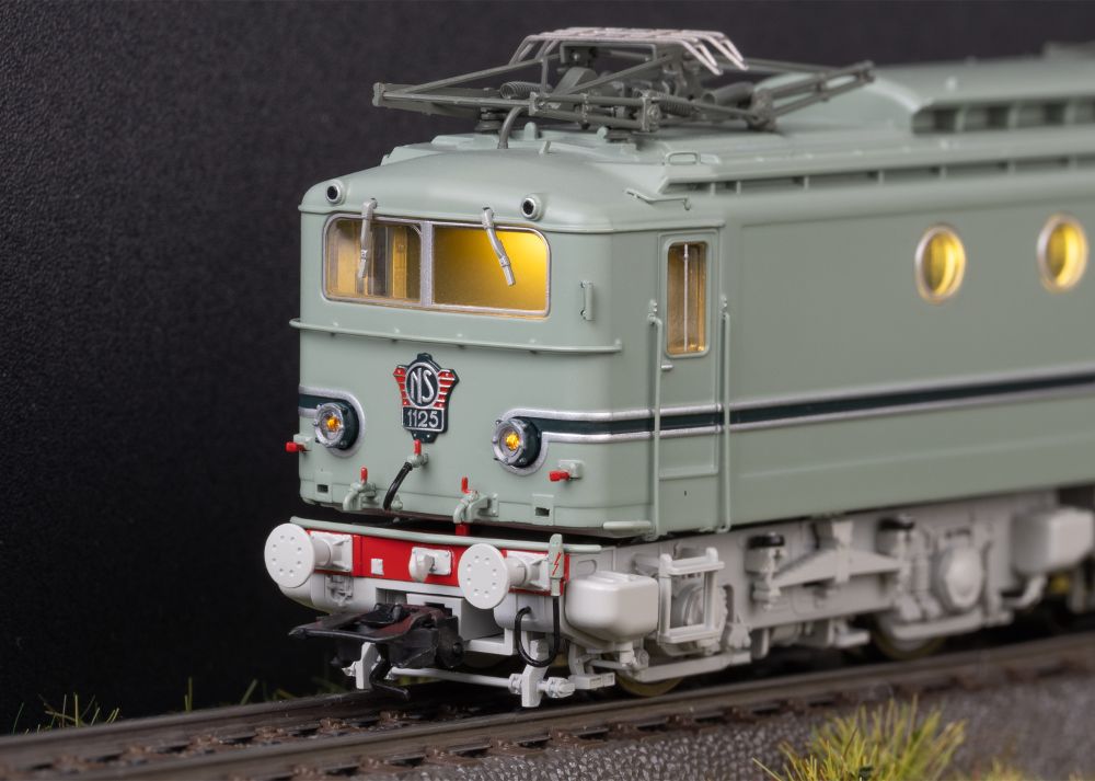 Märklin 38111 Elektrolokomotive Serie 1100 (NS) 1:87 Spur H0 AC NEU