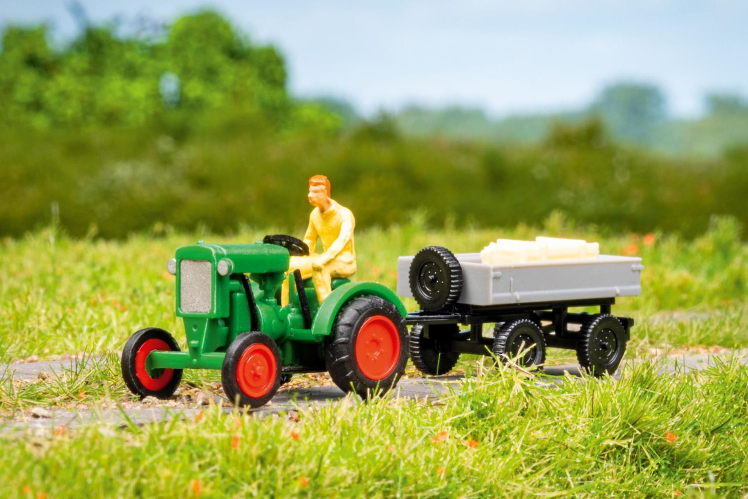 Auhagen 44659 Deutz-Schlepper F1M414 mit Anhänger 1:160 Spur N