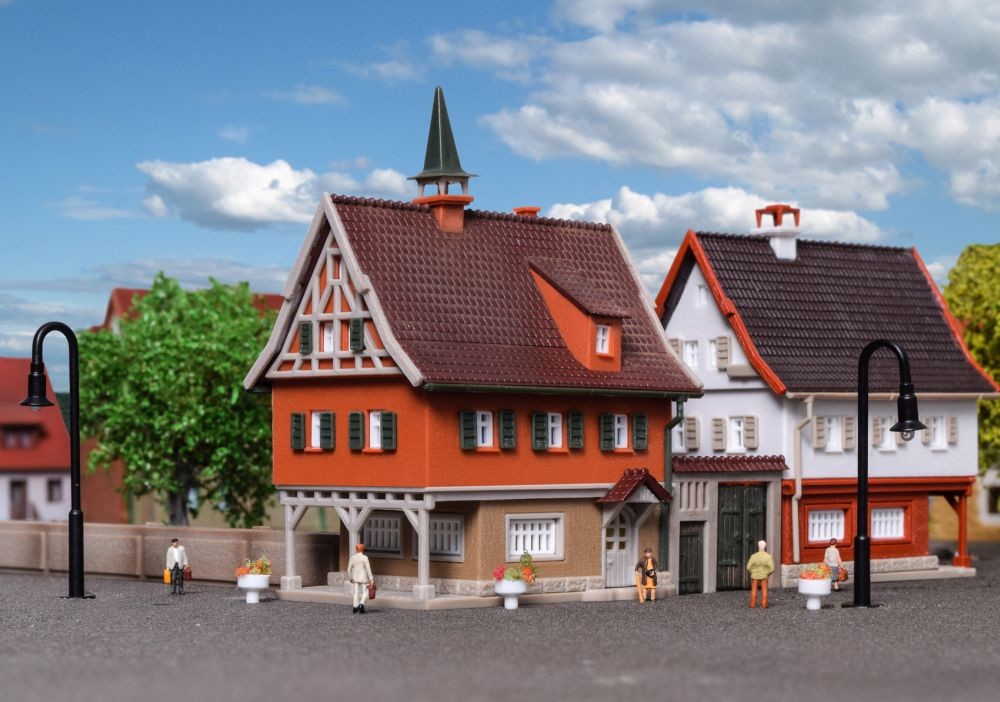 Vollmer 49544 Z Pfarrhaus mit Hoftor