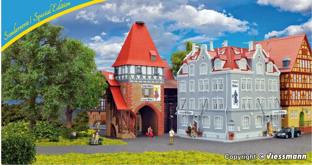 Kibri 12507 Hotel Ritter mit Stadttor - Spur H0 - Bausatz - Neu - OVP