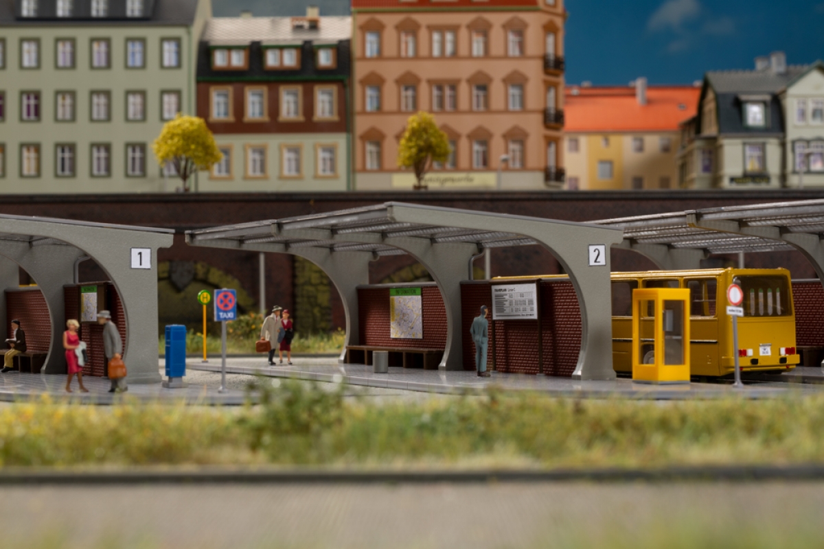 Auhagen 13349 Busbahnhof 1:120 Spur TT Bausatz Neu OVP