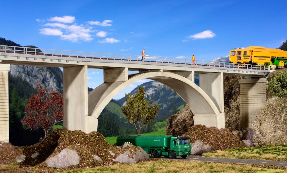 Kibri 39740 H0 Spannbeton-Bogenbrücke, eingleisig