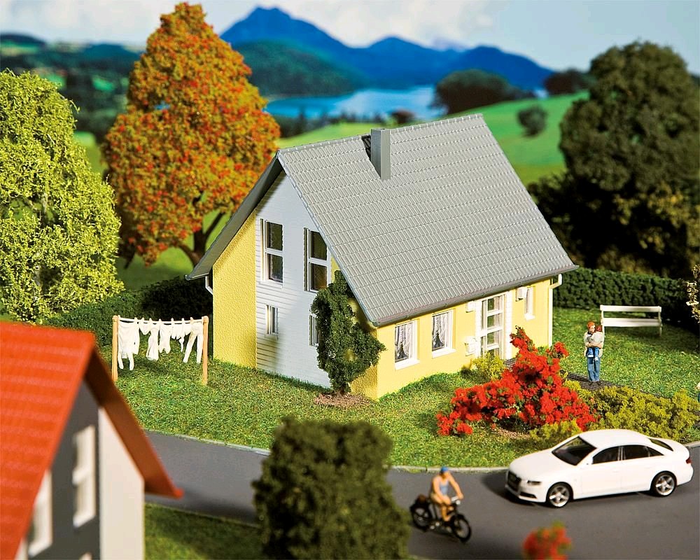 Faller 130317 Einfamilienhaus, gelb 1:87 Spur H0 Bausatz Neu OVP