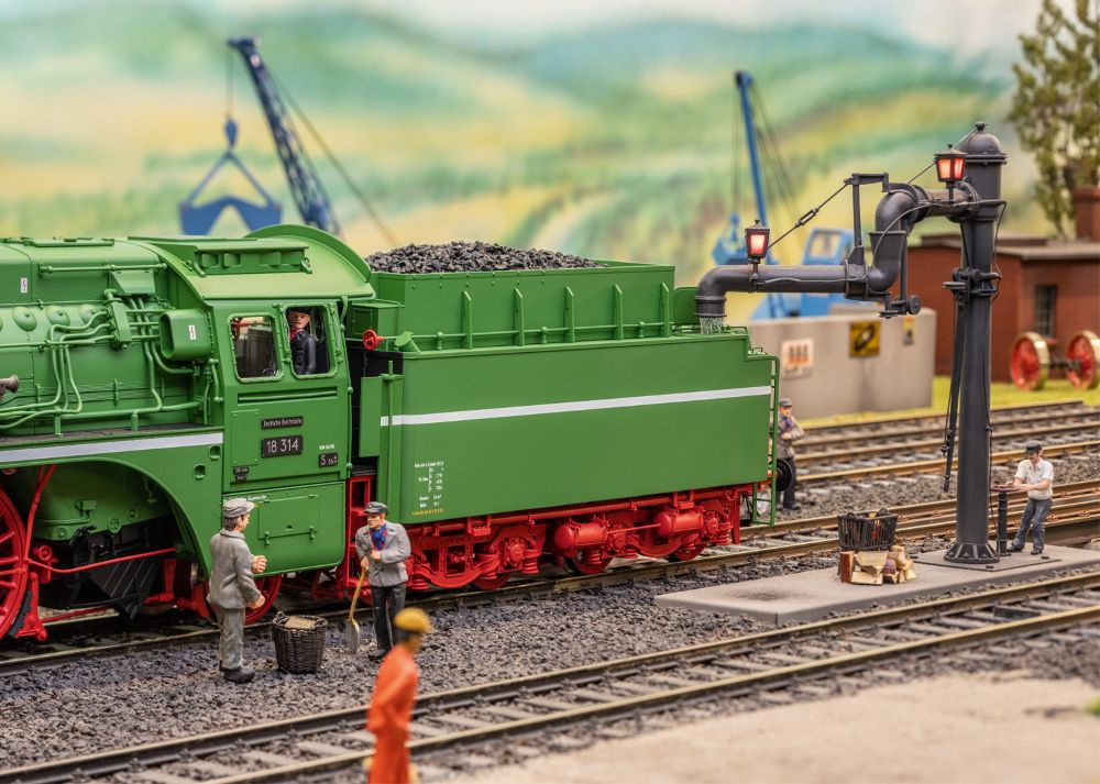 Märklin 55128 Schnellzug-Dampflokomotive 18 314 DR/DDR Spur 1