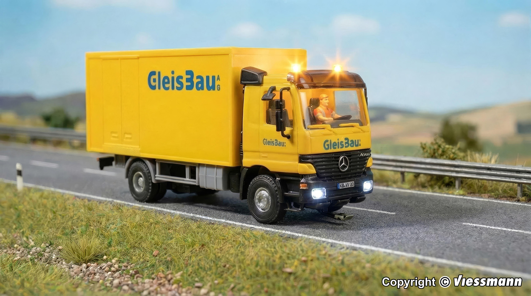 Viessmann 8117 MB ACTROS 2-achs Kofferaufbau GleisBau 1:87 Spur H0
