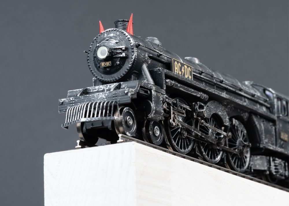 Trix 25492 Schlepptender-Dampflok "Black Ice" AC/DC 1:87 Spur H0