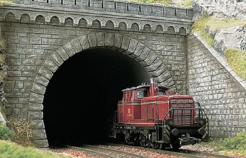 Busch 7023 Tunnelportal 2 gleisig