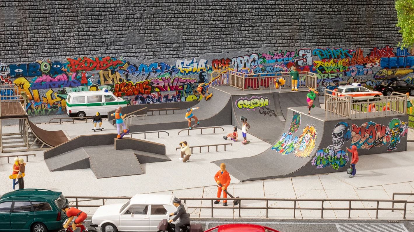 Noch 66834 micro-motion Skatepark 1:87 Spur H0 Bausatz Neu OVP