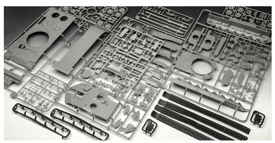 Revell 05631 70 Jahre Bundeswehr: Leopard 2A6MA2 1:35 Bausatz