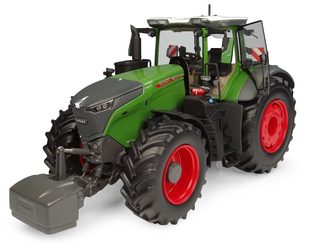 Universal Hobbies UH6851 Fendt 1052 Vario - Europe version - 2026 1:32 Spur 1