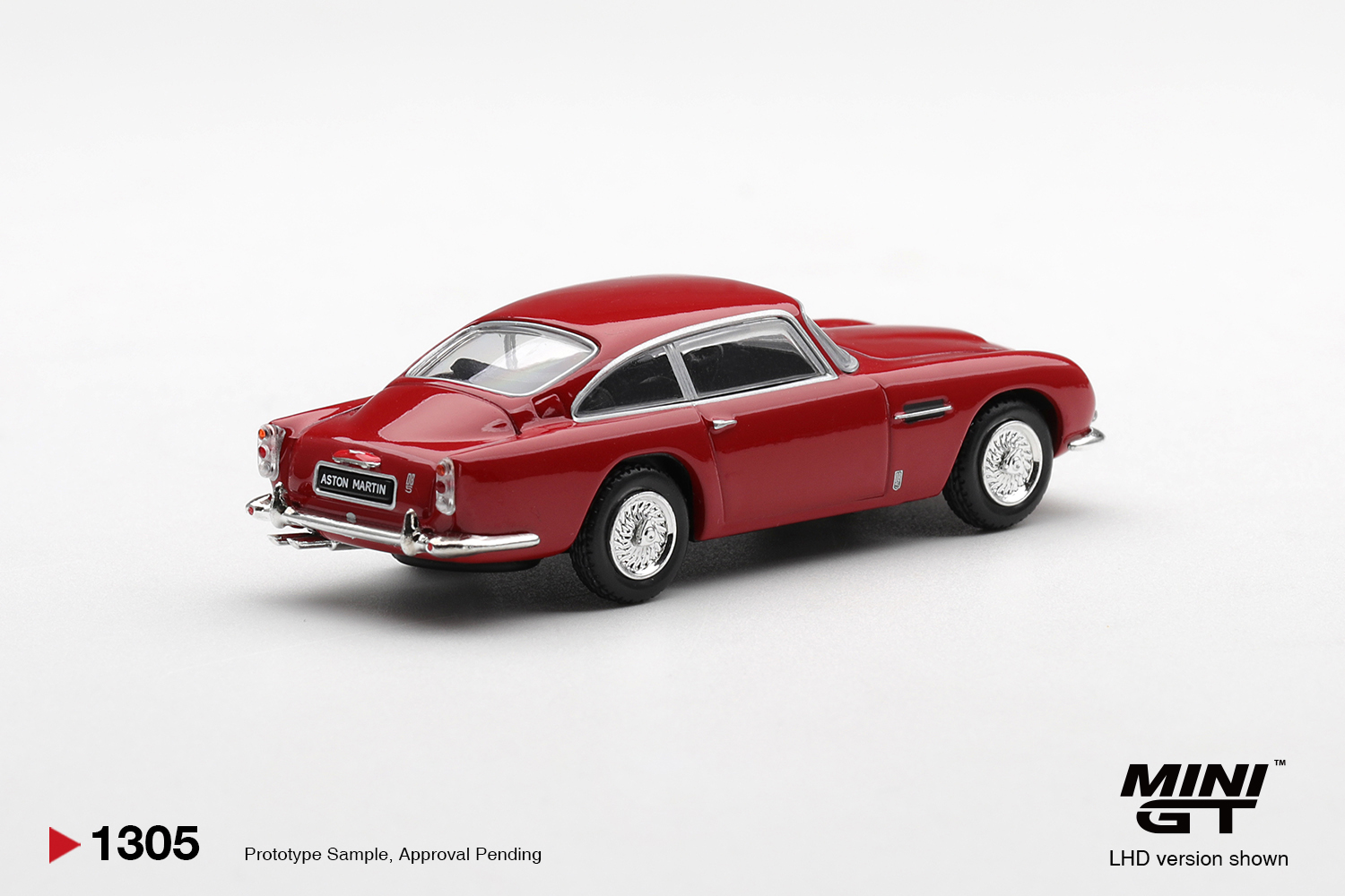 Mini GT 1305 1:64 ASTON MARTIN BD5 FIESTA RED 1965