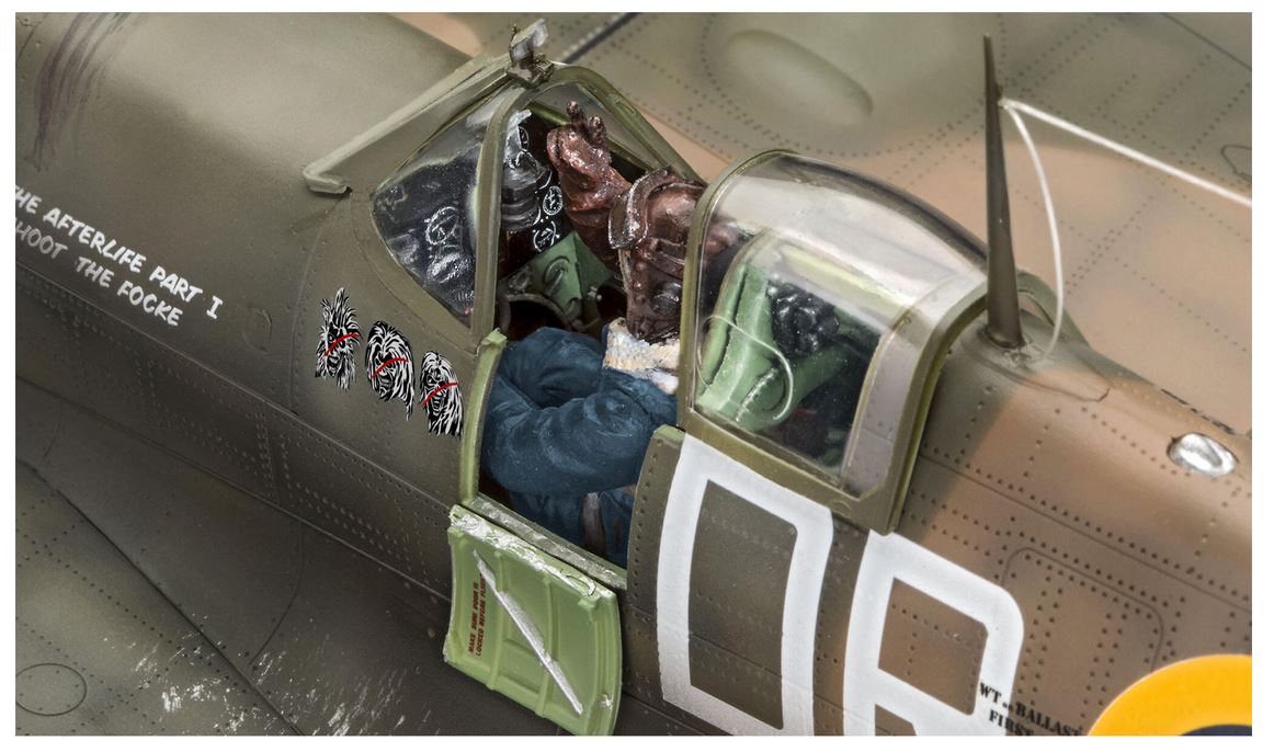 Revell 05688 Geschenkset Spitfire Mk.II "Aces High" Iron Maiden 1:32