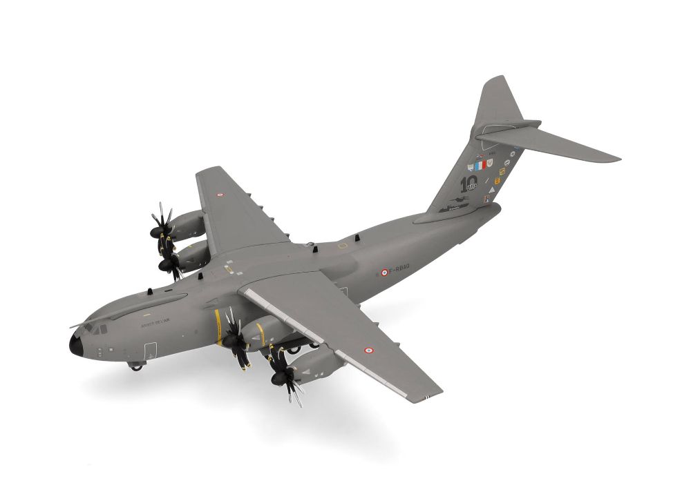 Herpa 573771 French Air Force Escadron Transport 1/61 Touraine 1:200