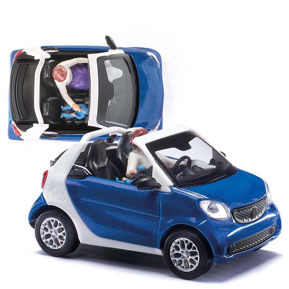 Busch 50779 Smart For2 Cabrio 2015 Fahrerin/Kindersi 1:87 Spur H0
