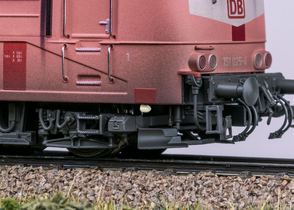 Märklin MHI 39136 Elektrolokomotive Baureihe 151 (DB AG) 1:87 Spur H0