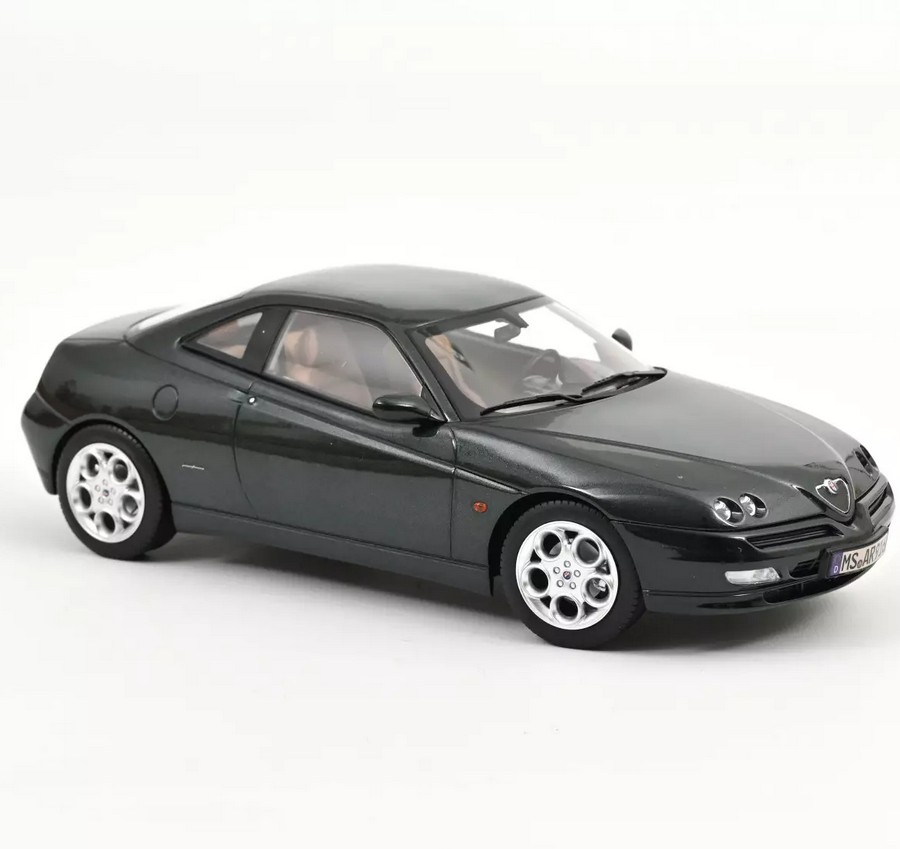 Norev 187842 Alfa Romeo GTV 2001 Coventry Grün metallic 1:18 NEU