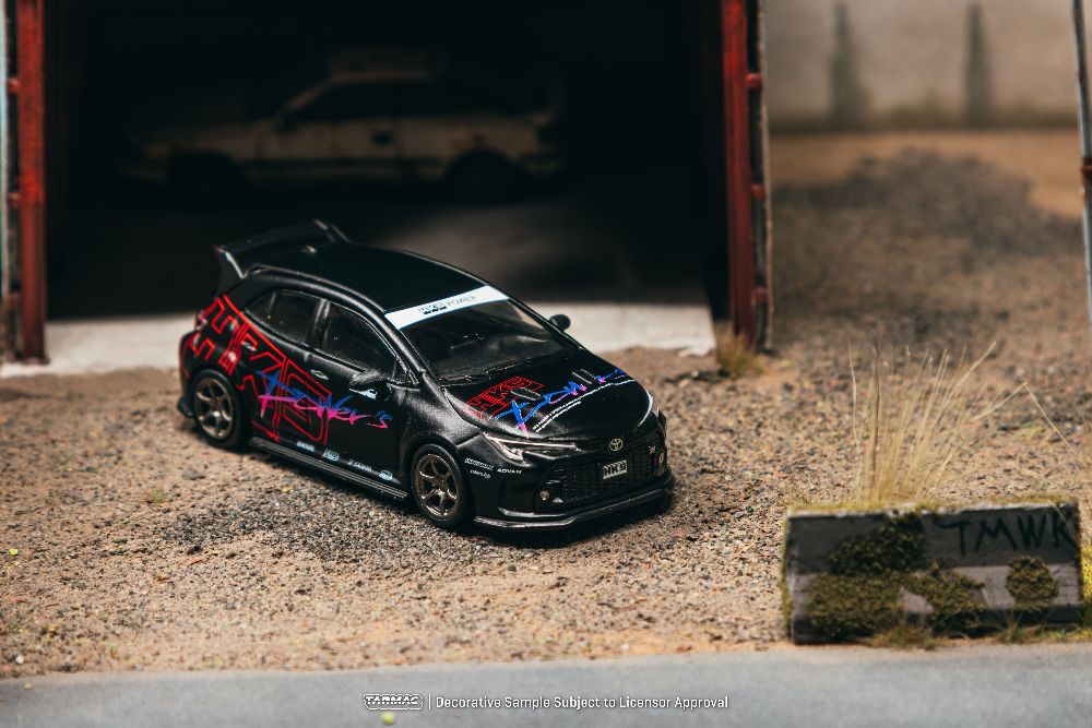 1:64 TOYOTA COROLLA GR HKS CHROME BLACK 2025