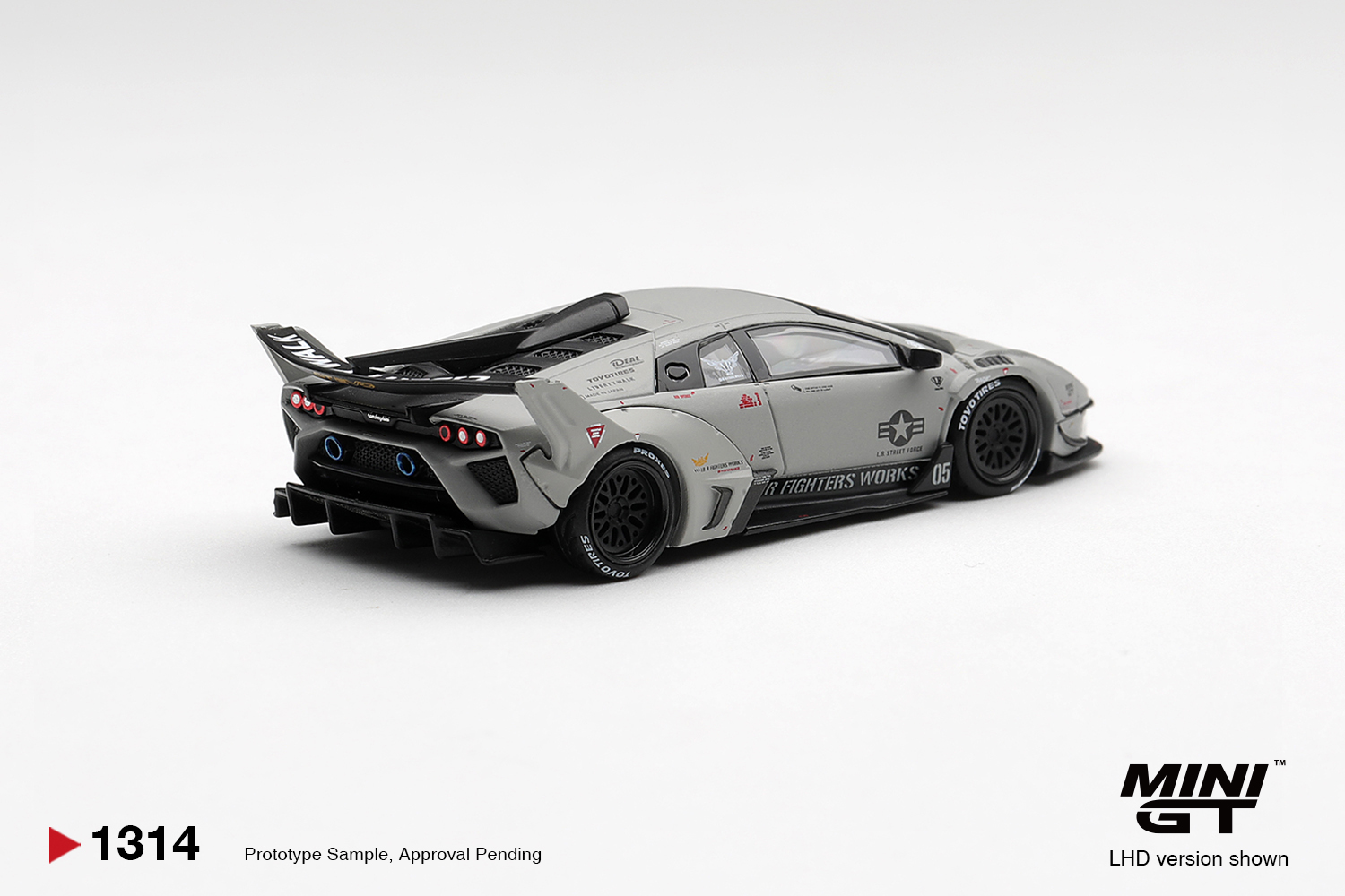 Mini GT 1314 1:64 LAMBORGHINI GT EVO LB SILHOUETTE WORKS MURCIELAGO