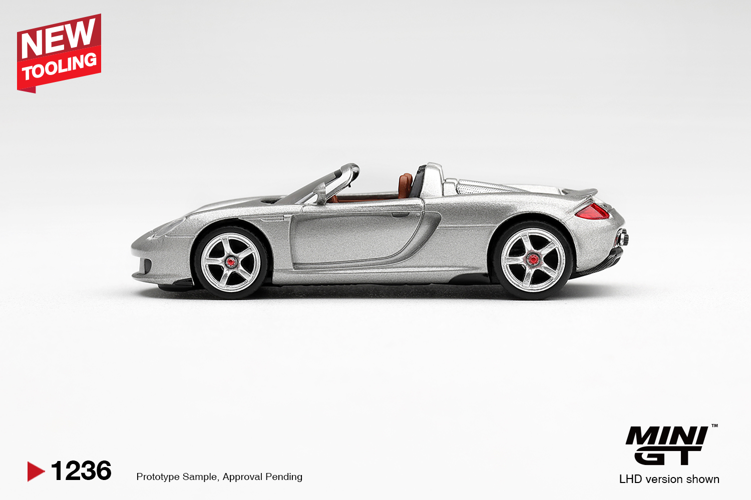Mini GT 1236 1:64 PORSCHE CARRERA GT SILVER METALLIC 2006