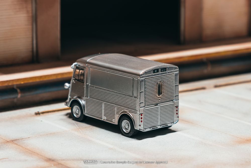 1:64 CITROËN TYPE H GRIS MÉTAL IRISÉ 1969