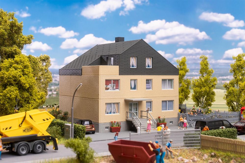 Faller 130755 Mehrfamilienhaus 1:87 Spur H0 Bausatz NEU OVP