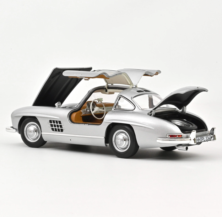 Norev 183857 Mercedes-Benz 300 SL 1954 Silber 1:18 Standmodell