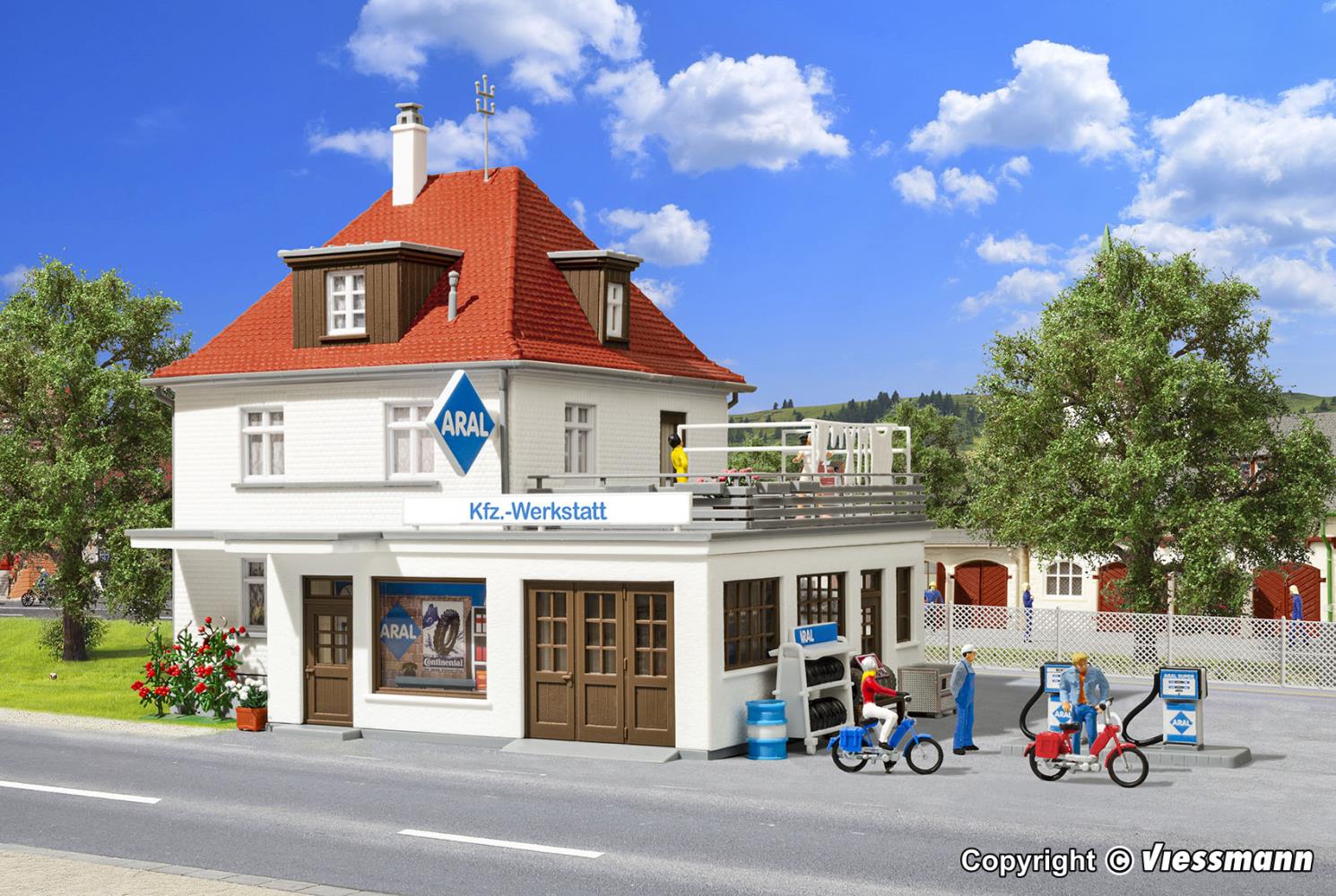 Kibri 38202 Wohnhaus mit Werkstatt 1:87 Spur H0 Bausatz Neu