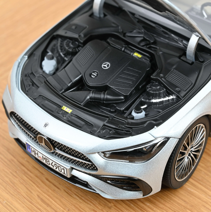 Norev 183939 MB CLE Coupé 2024 Hightechsilber metallic 1:18 NEU