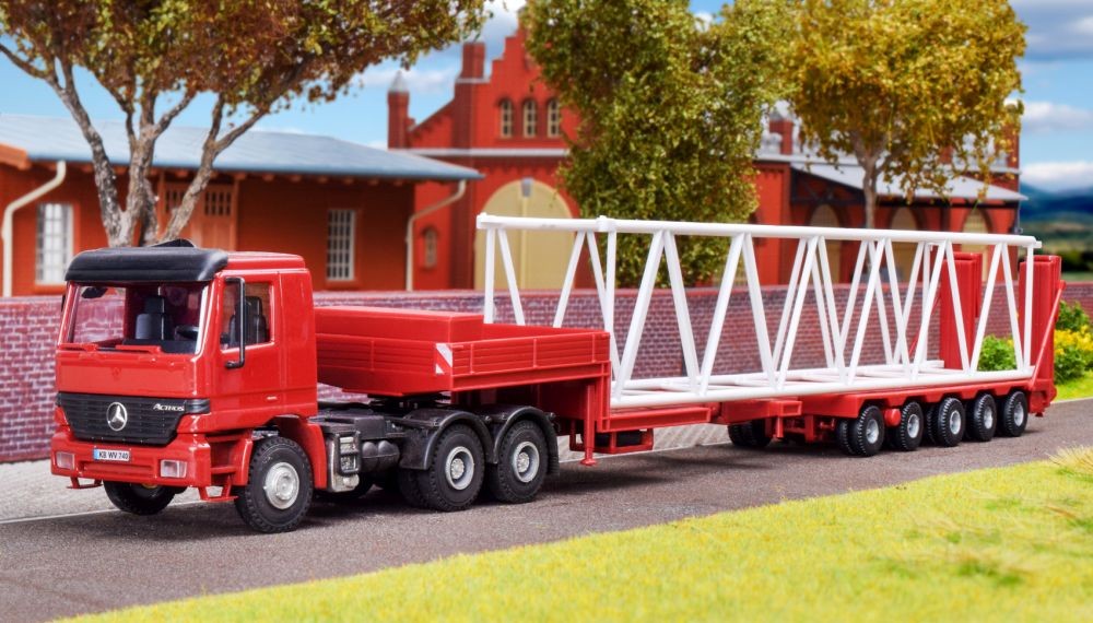 Kibri 15710 GOLDHOFER 5-achs Tiefbettkombinationmit Beladung - H0 1:87