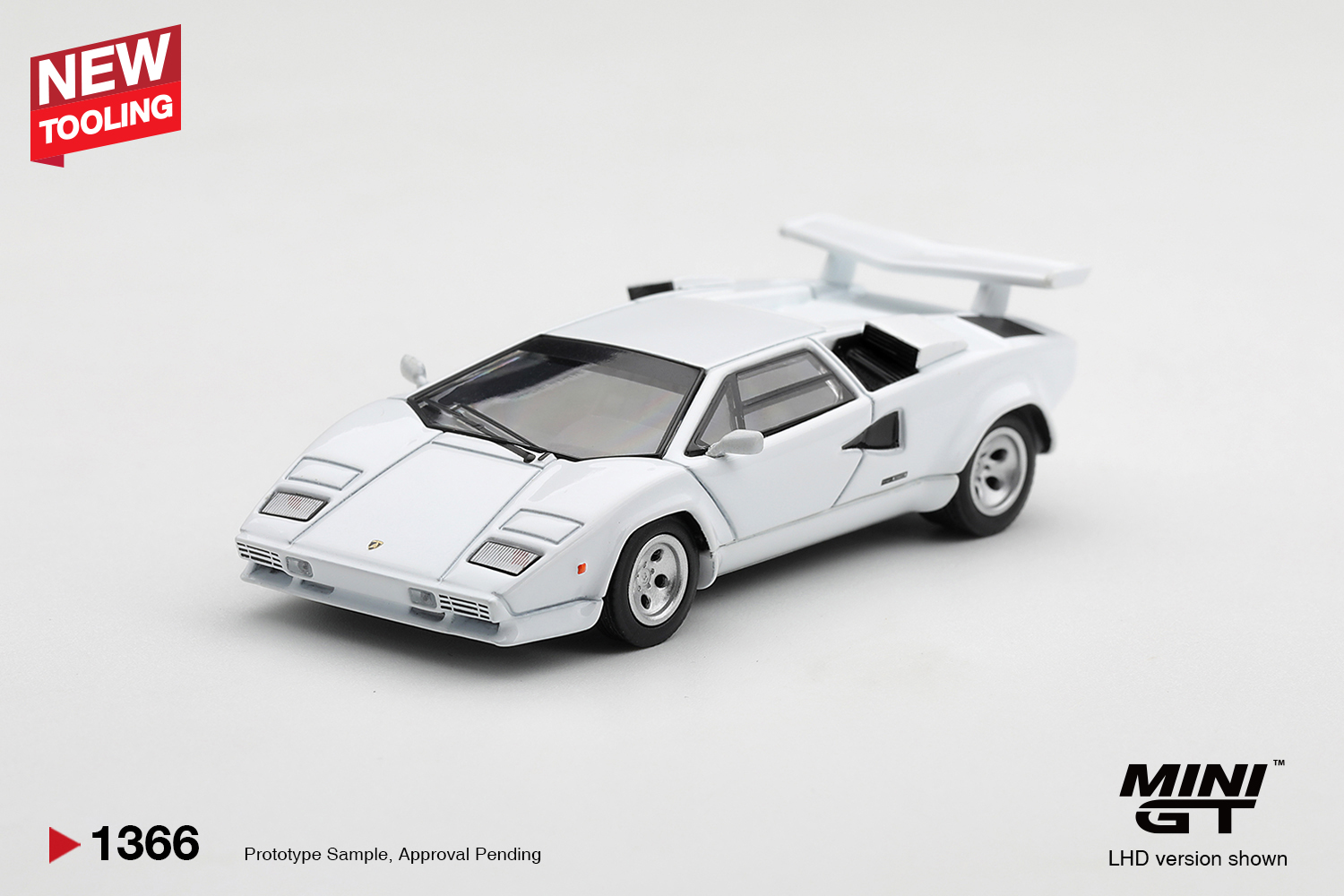 Mini GT 1366 1:64 LAMBORGHINI COUNTACH LP500S BIANCO 1982
