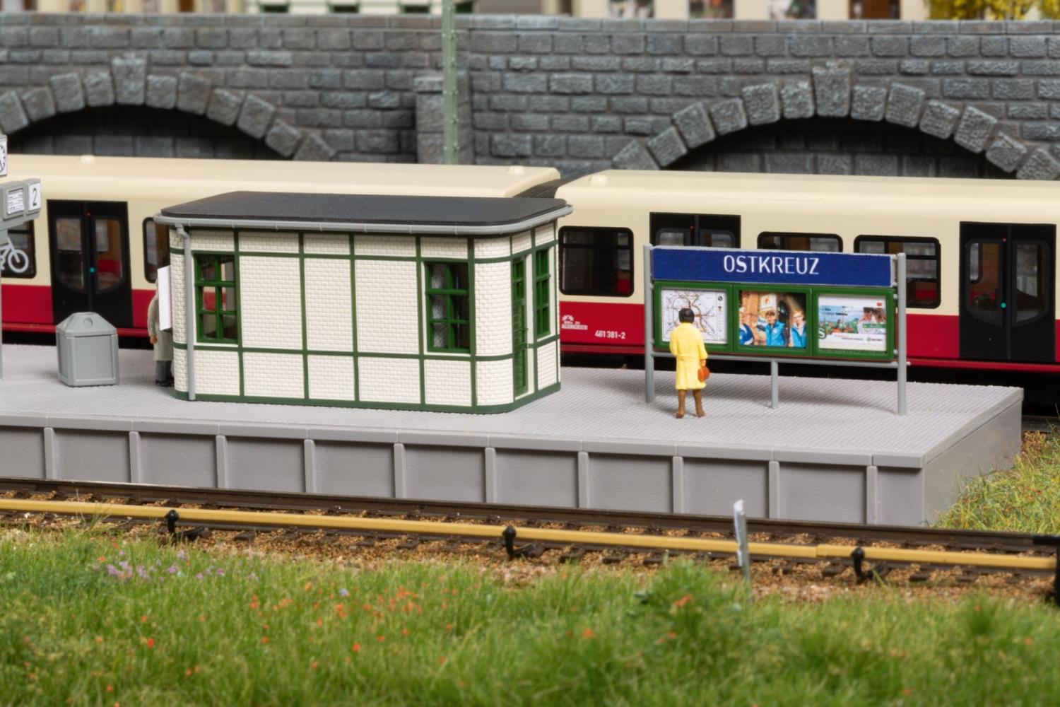 Auhagen 13356 S-Bahn Bahnsteigausstattung 1:120 Spur TT Bausatz