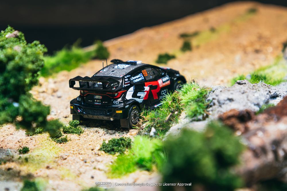 Tarmac Works T64-085-24SAF69 1:64 TOYOTA YARIS GR RALLY1 HYBRID #69