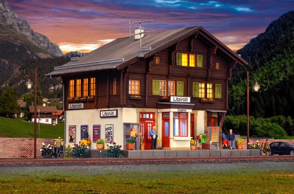 Kibri 39497 H0 Bahnhof Litzirüti inkl. Hausbeleuchtungs-Startset